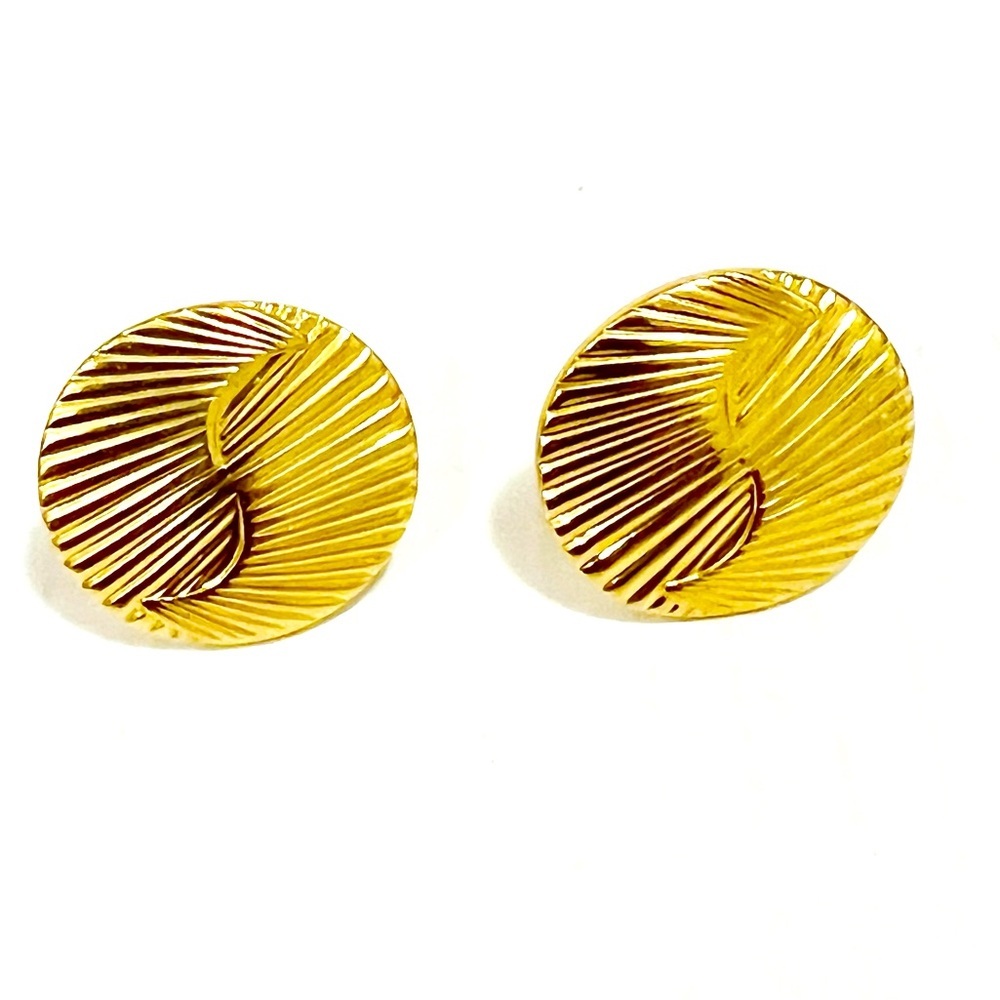 Vintage Avon 1988 Pleated Crescent Ridged Oval Gold Tone clip on Earrings